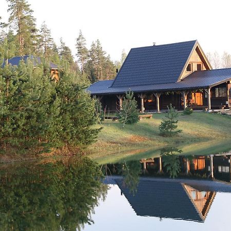 Villa Viesu Maja Forrest Dzimtmisa Exterior foto