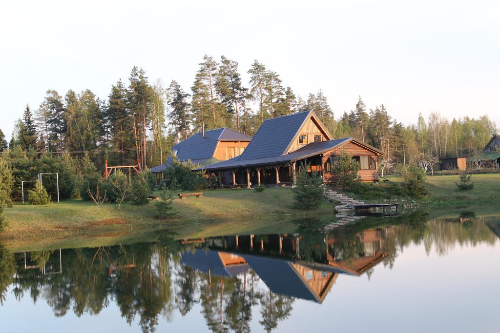 Villa Viesu Maja Forrest Dzimtmisa Exterior foto