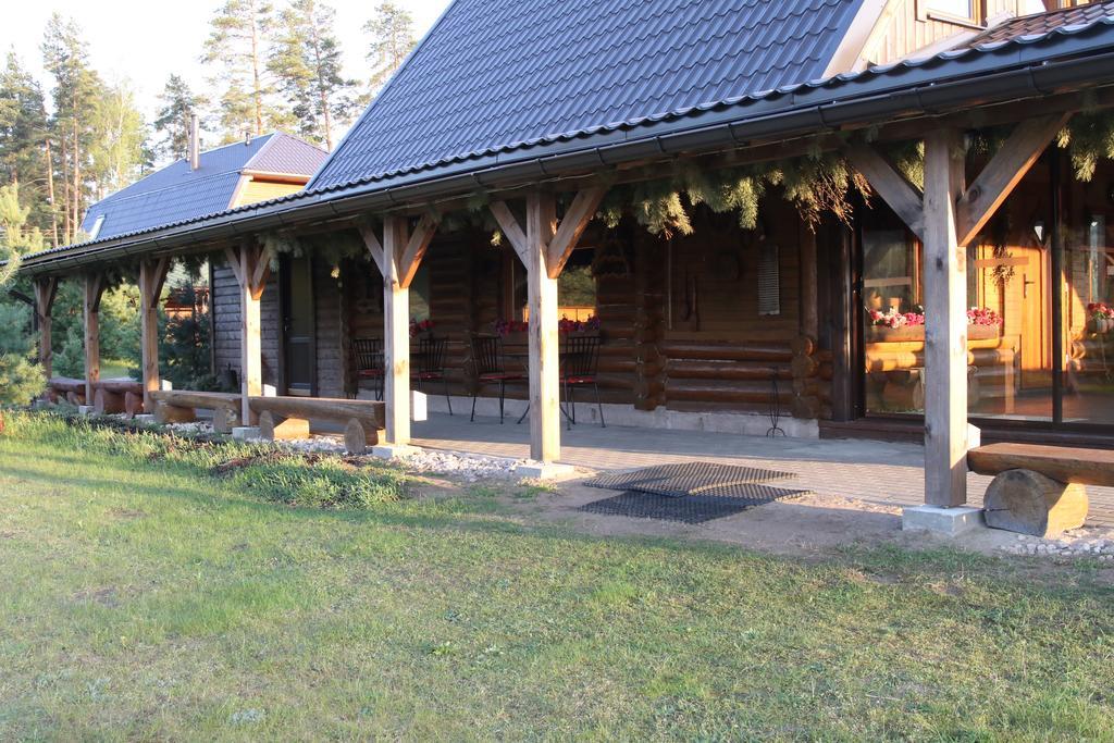 Villa Viesu Maja Forrest Dzimtmisa Exterior foto